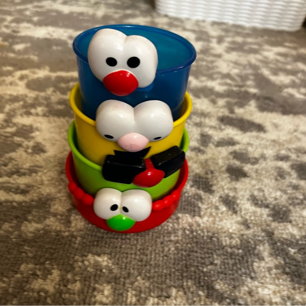 Cente Early Learning Stacking Faces Cups Bathtub Toy
